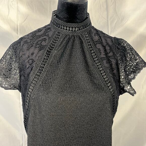 Cable and Gauge Women’s Black detailed blouse - Picture 12 of 14